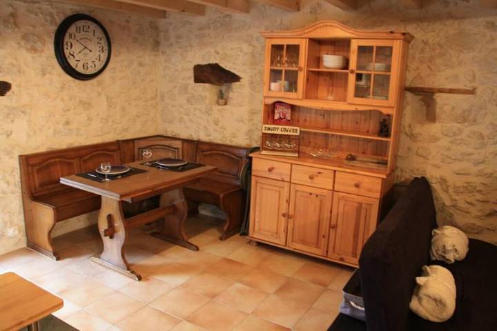 Gîte pour 6 personnes, avec jardin à Chanaz - 2