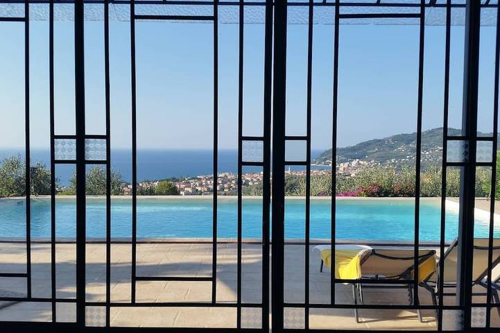 Villa für 8 Personen, mit Garten