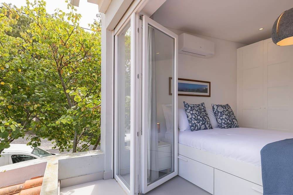 Carcavelos Sunny Retreat 1 by Lovelystay in Carcavelos e Parede, Costa de Lisboa