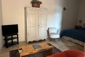 Chambre D’hôte pour 2 Personnes dans Lourmarin, Parc naturel régional du Luberon, Photo 4