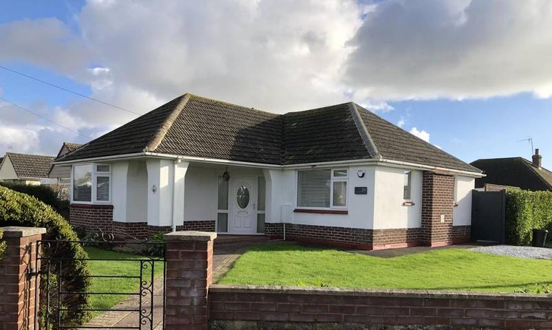 Holiday rental for 4 people, with terrace and garden in Barton on Sea