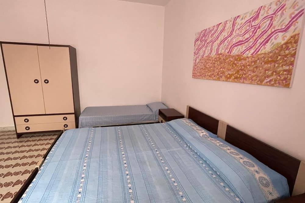 Apartamento entero, Baia verde holiday #1 [Praja, Zen] by Clicksalento in Baia Verde, Golfo de Tarento