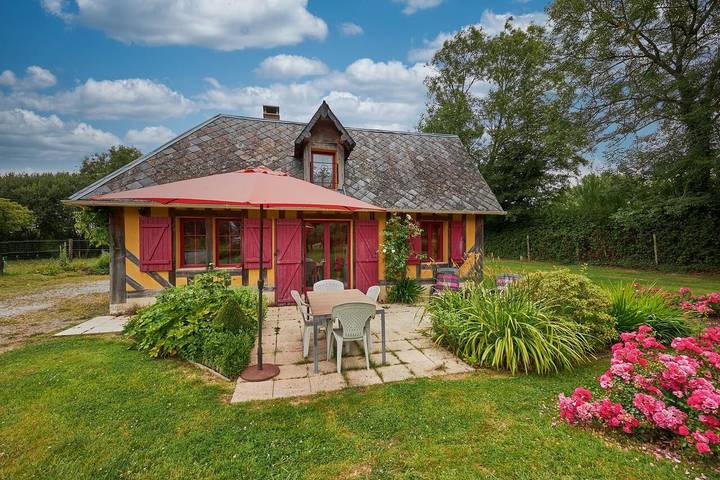 Gîte pour 4 personnes, avec Jardin dans Cresseveuille, Région de Lisieux