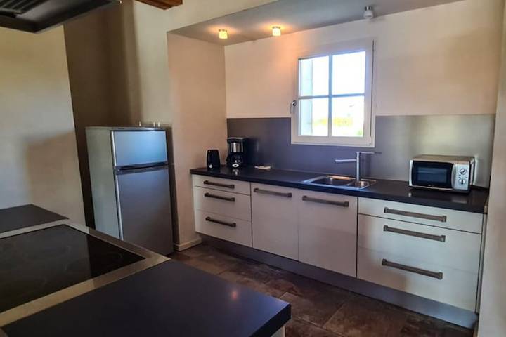 Location de vacances pour 6 personnes, avec piscine et jardin à Lanzac - 4