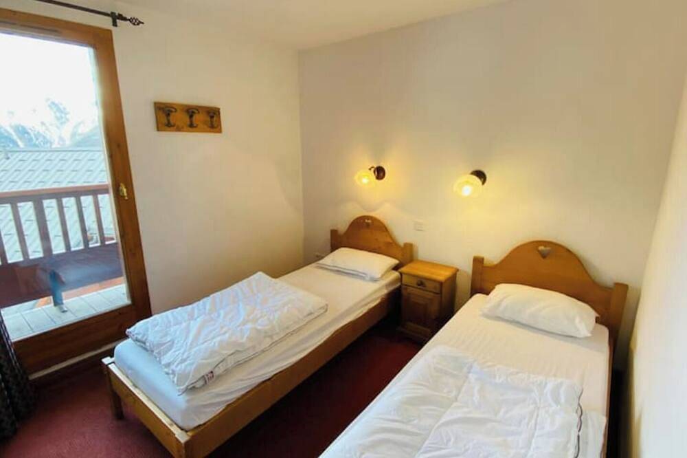 Apartamento entero, Apartment 6-8 Pers Chalet Des Neiges Swimming pool -Sauna in Oz (desambiguación), Parque Nacional de los Ecrins