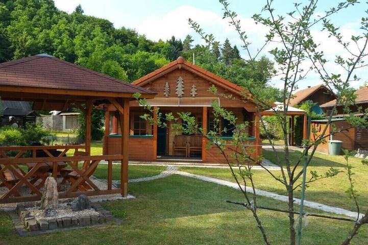 Ferienhaus für 4 Personen, mit Terrasse und Garten in Ludwigswinkel