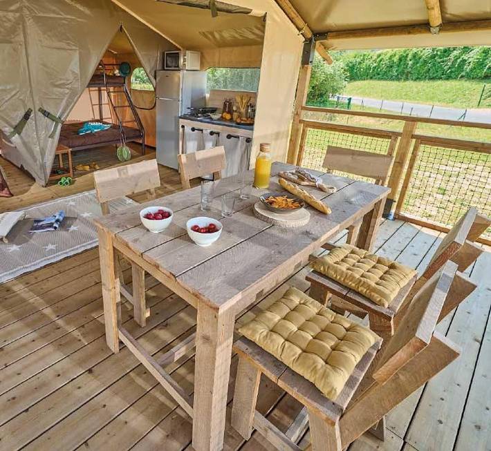 Location de vacances pour 2 personnes, avec jardin ainsi que terrasse et piscine à Lamastre - 3