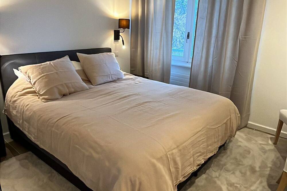 Entire apartment, Cosy & design with balcony - Airport/Palexpo & Onu in Le Grand-Saconnex, Lake Geneva