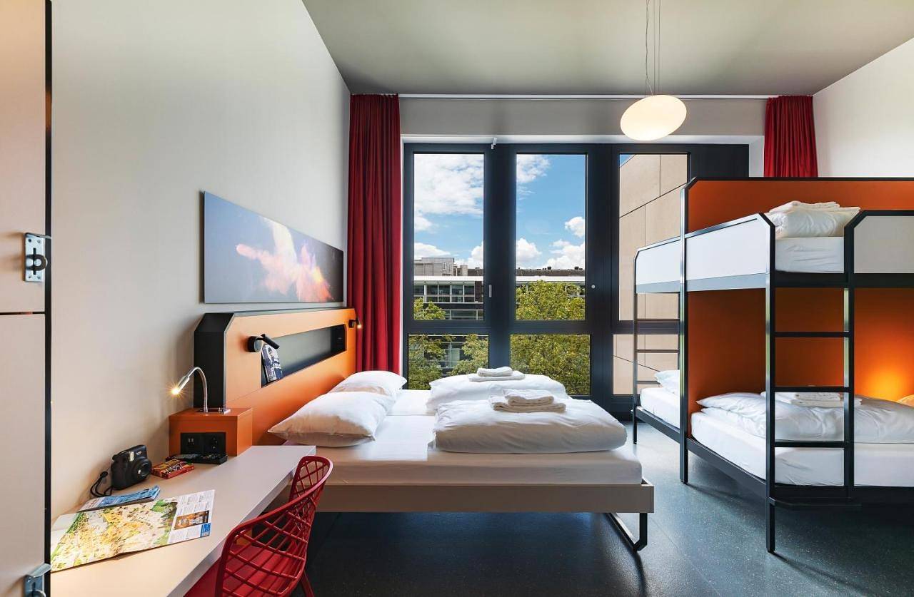 Meininger Hotel Genève Centre Charmilles in Genebra, Lago Léman