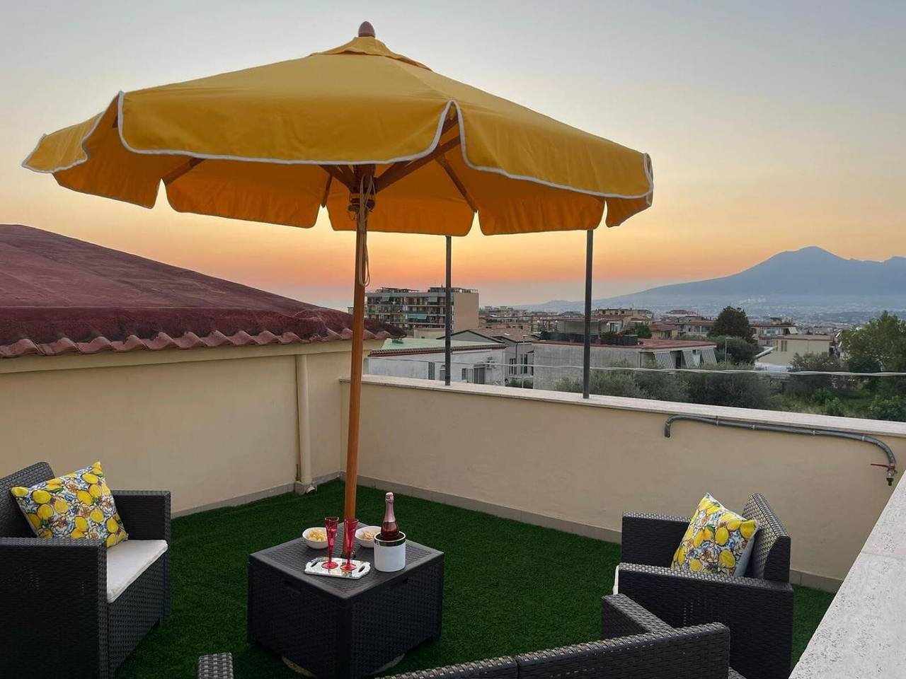 Apartamento entero, Apartamento 'Day Dreams Home - Sorrento Amalfi' con vistas al mar, Wi-Fi y aire acondicionado in Gragnano (Italia), Provincia de Nápoles