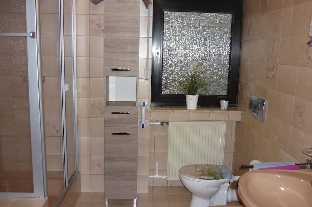 Entire apartment, Quiet edge of the forest with a beautiful panorama in Waldhölzbach, Losheim am See
