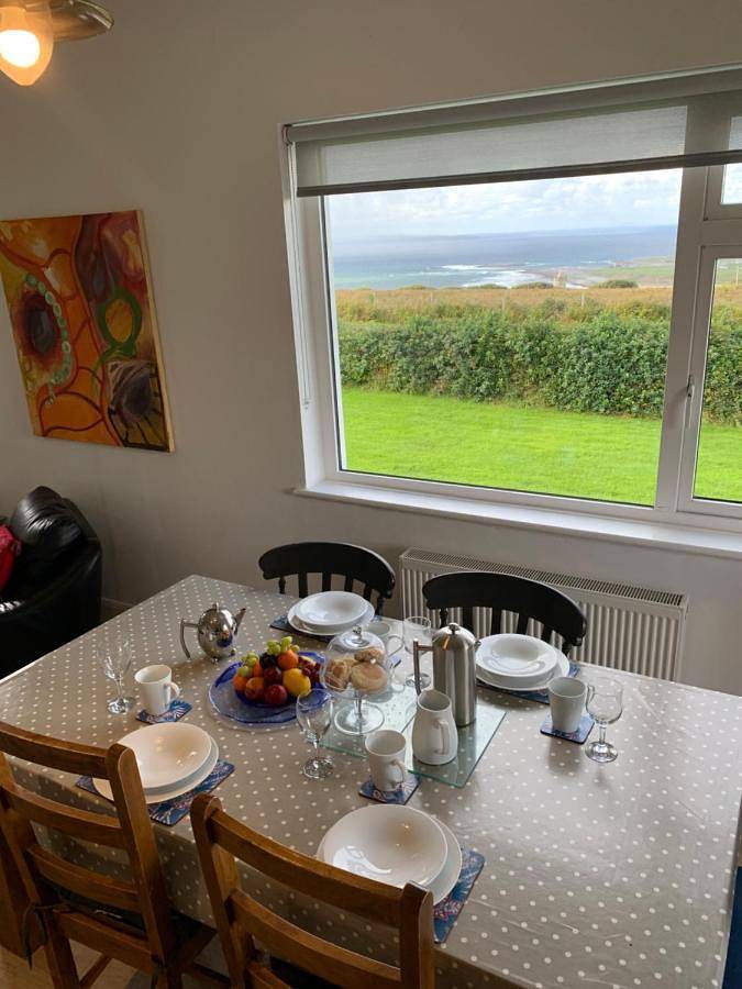 Ferienwohnung für 5 Personen, mit Ausblick und Garten in County Clare - 2