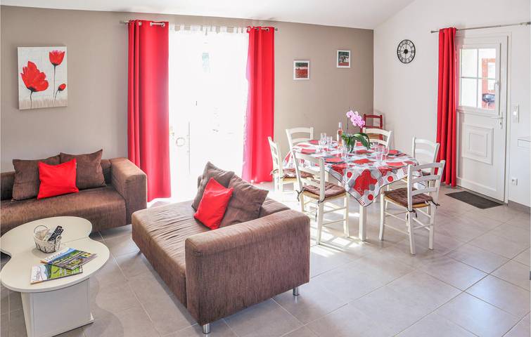 Le bonheur au bord de la piscine : Appartement climatisé avec parking et Internet, près de Violès (1.5km) in Violès, Vaucluse