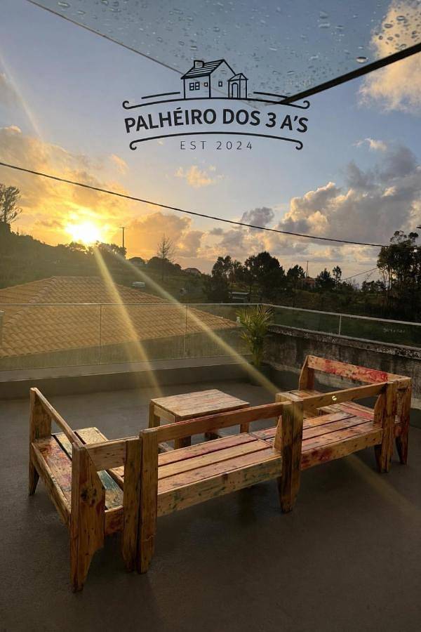 Gîte pour 4 personnes, avec terrasse et vue, animaux acceptés dans Achadas da Cruz - 4