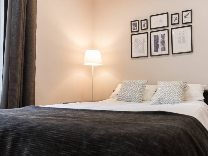 Apartamento entero, Hermoso apartamento céntrico, renovado, cerca de Laurel y Espolon, vista a la catedral, WIFI gratuito in Logroño, Provincia de La Rioja