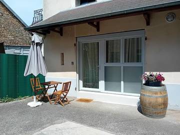 Gîte pour 4 personnes, avec terrasse à Arbois (homonymie)