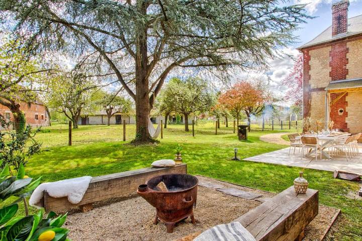 Location de vacances pour 15 personnes, avec jacuzzi et jardin, animaux acceptés à Dozulé - 2