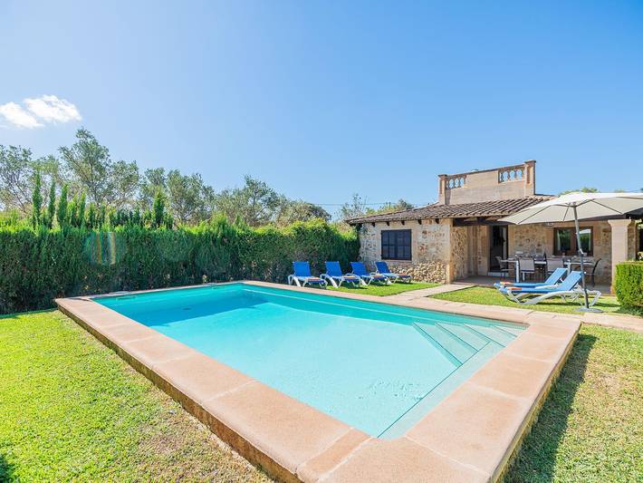 Can Colet by Sunvillas Mallorca in el Vilà, Pollença