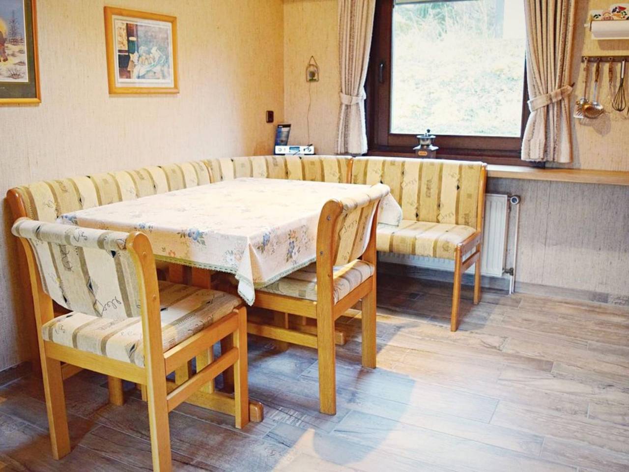 Ferienhaus für 5 Personen mit Terrasse in Meschede, Hochsauerlandkreis