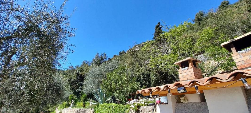 Location de vacances pour 4 personnes, avec vue et jardin à Sainte-Agnès - 3