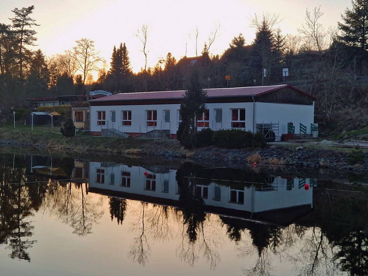 Appartement entier, Escapade spacieuse avec vue sur le lac in Güntersberge, Harzgerode