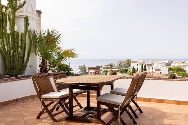 Apartamento entero, Apartamento de vacaciones para 4 personas con terraza in Playa de Burriana, Nerja
