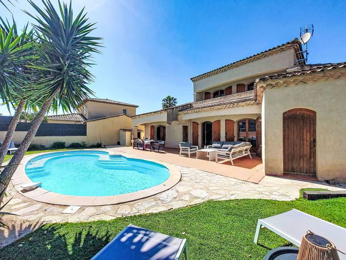 Villa pour 8 personnes, avec jardin à Saint-Cyr-sur-Mer - 2