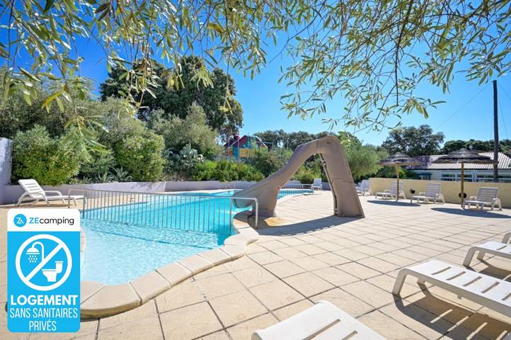 Tente pour 5 personnes, avec bassin pour enfant dans l' Hérault - 2