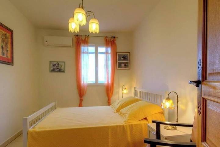 Casa Moriani - Poggio Mezzana in Poggio-Mezzana, Corte und Umgebung