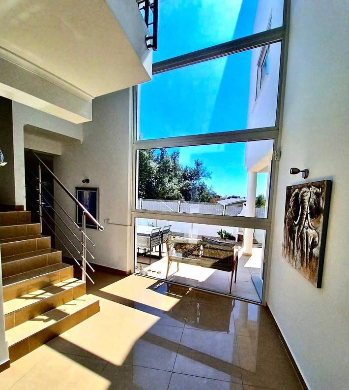 Villa para 12 pessoas, com Varanda e Terraço e ainda Jardim and Piscina em Portimão