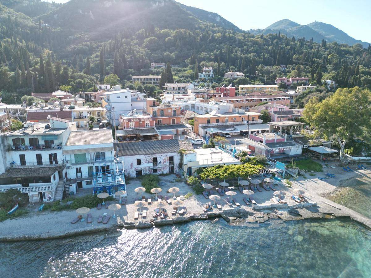 Avra Budget Beach Rooms in Benitses, Corfu, Corfou
