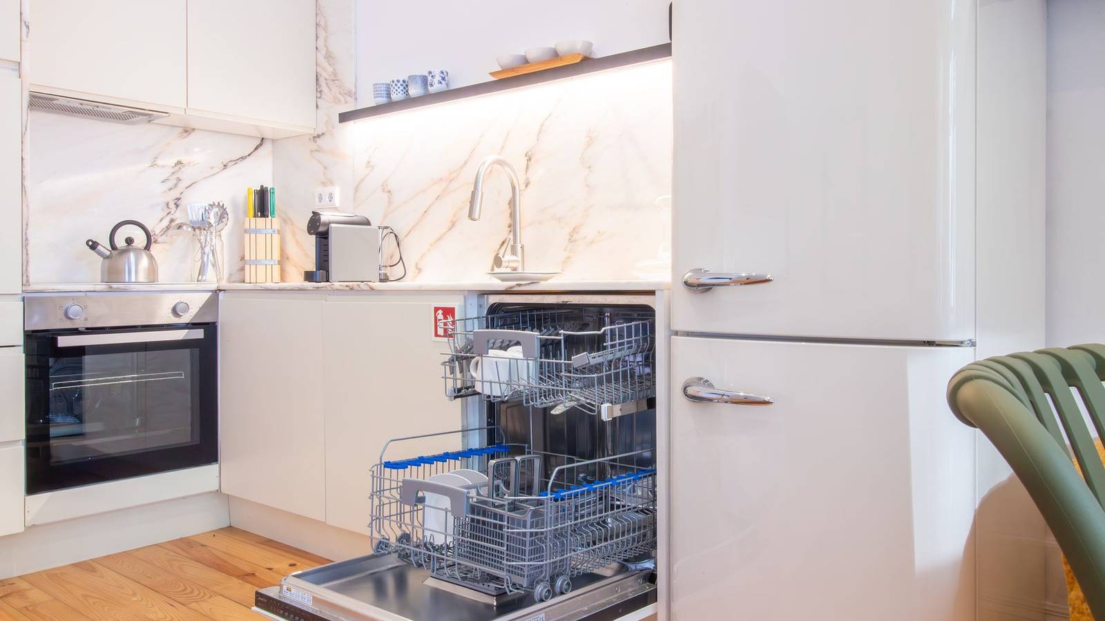 Apartamento entero, Apartamento de vacaciones para 6 personas con terraza in Centro histórico de Oporto, Oporto