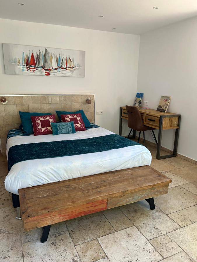 Chambre d’hôte pour 2 personnes, avec jardin et terrasse ainsi que piscine et jacuzzi à Calvi