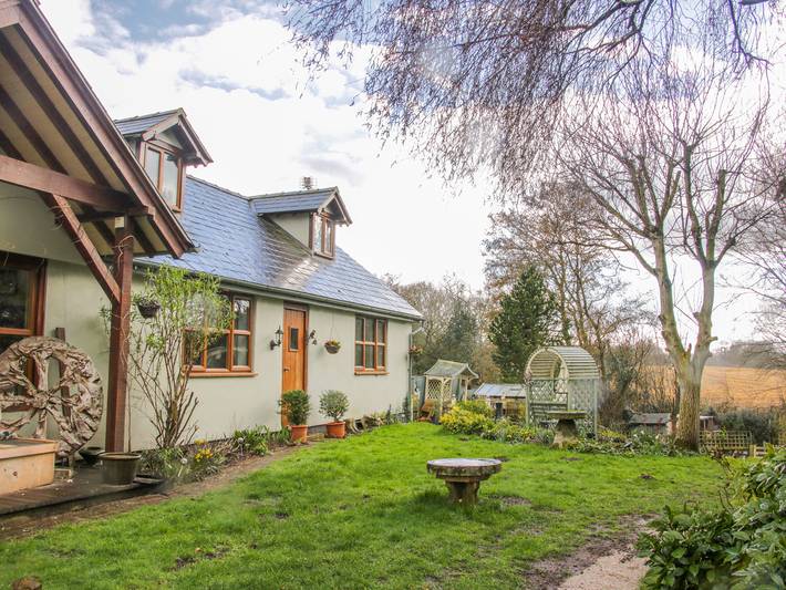 Log cabin for 2 people, with Garden in Cheshire