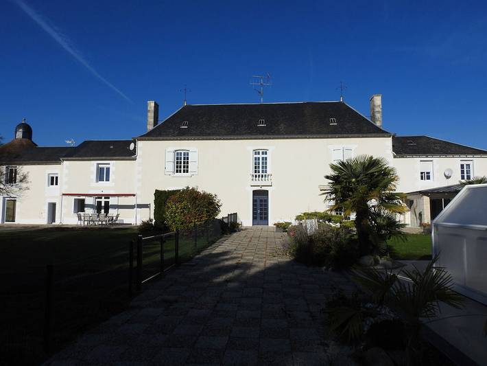 Gîte pour 4 personnes, avec piscine