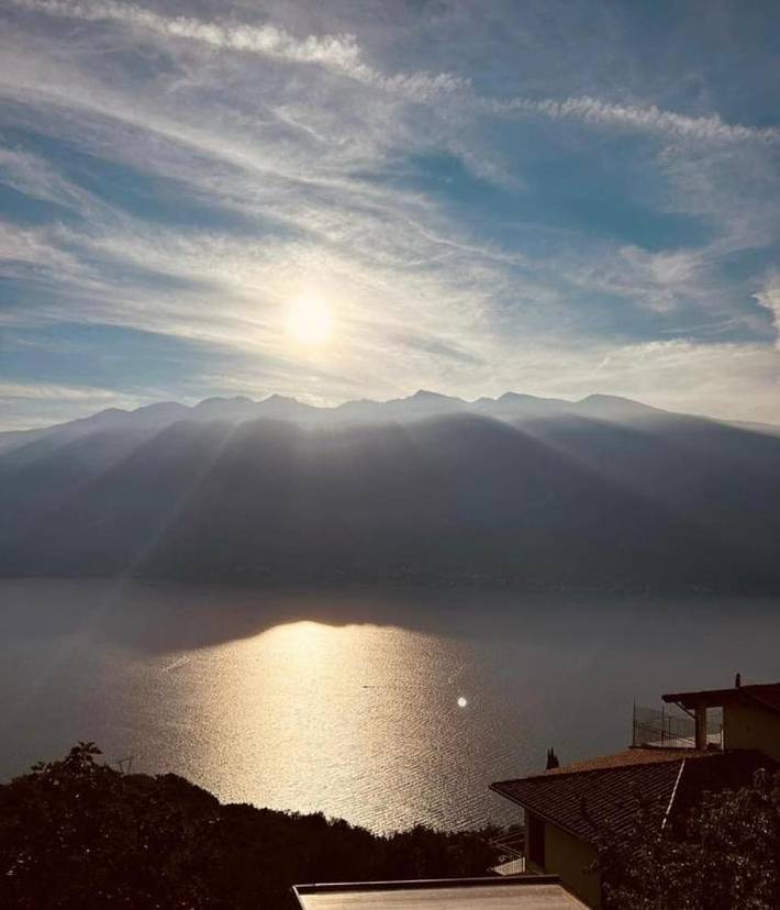 Ferienhaus für 7 Personen, mit Pool und Whirlpool sowie Garten in Tignale