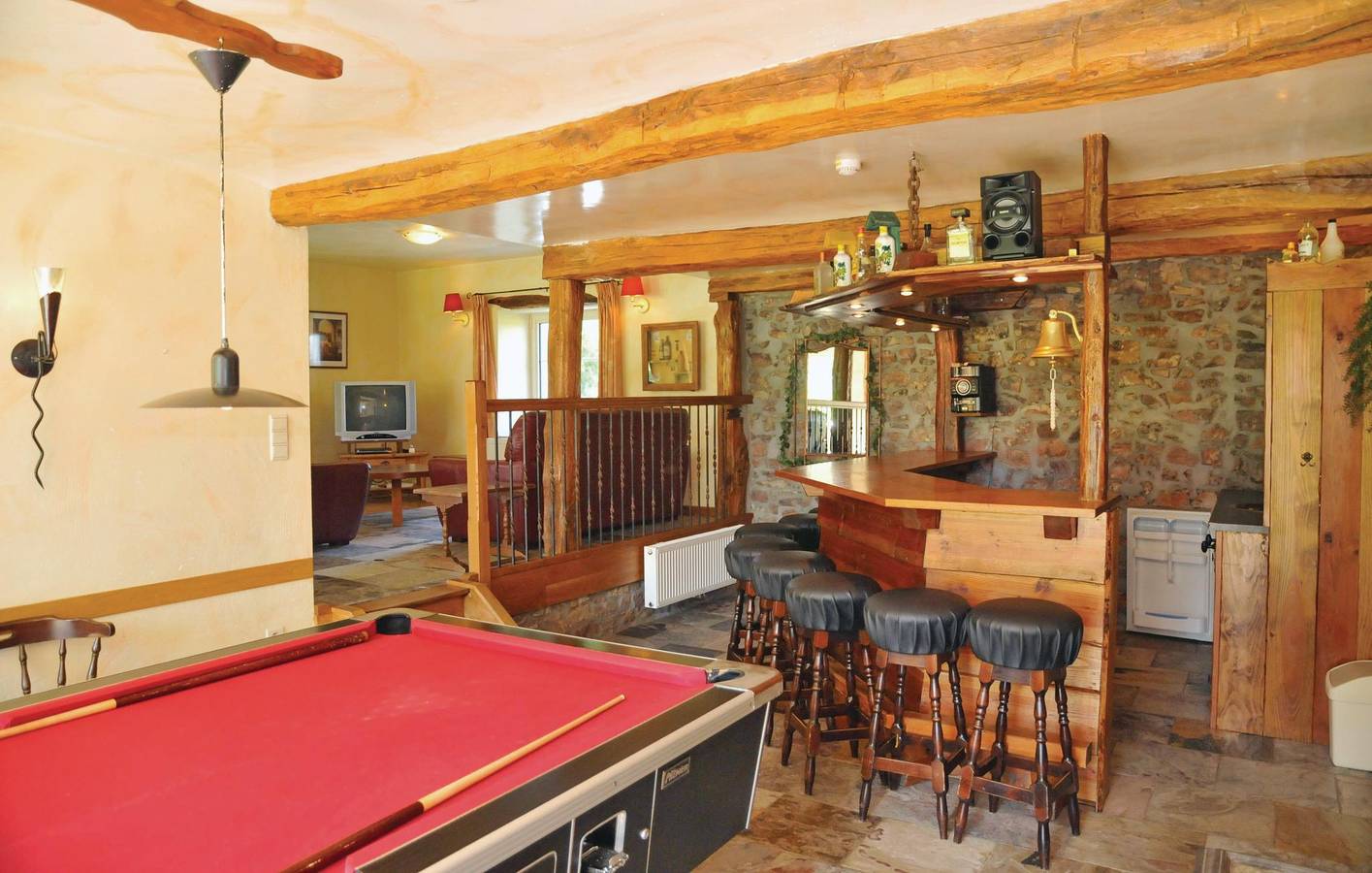 Maison de vacances pour 32 personnes avec terrasse in Érezée, Province de Luxembourg