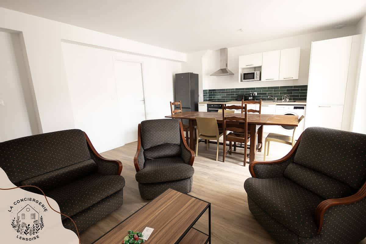 Ganze Wohnung, Chez Jean, Hyper centre, 4 Chambres, wifi, 8 pers in Lens, Lens und Umgebung