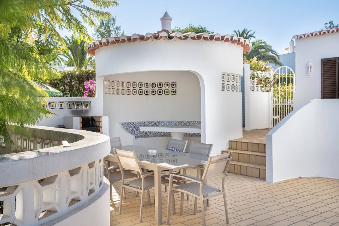 Carosim · Quiet location, close to beach, private in Carvoeiro, Lagoa