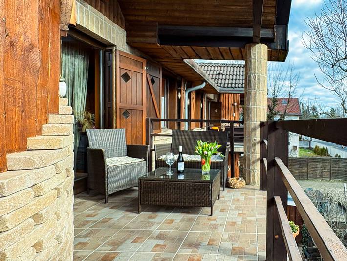 Ferienwohnung für 8 Personen, mit Balkon und Garten in Zamardi