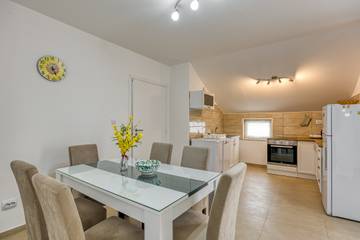 Ferienwohnung für 4 Personen in Lošinj, Kvarner Inseln, Bild 3