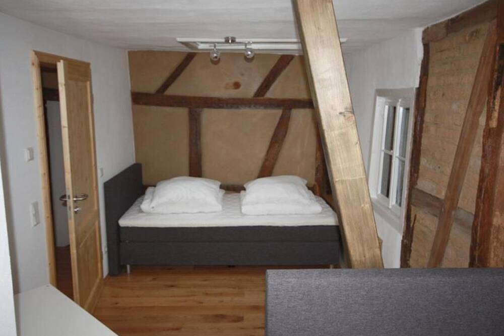 Ganze Wohnung, 4-Bett-Wohnung im 2.Og - Ferienwohnung Dasbach in Hachenburg, Westerwald
