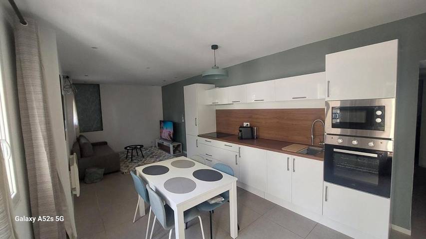 Gîte pour 5 personnes, avec vue et jardin à Remoulins - 4