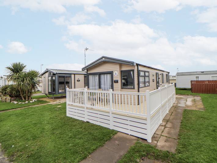 Caravan for 6 people, with garden in Rhyl