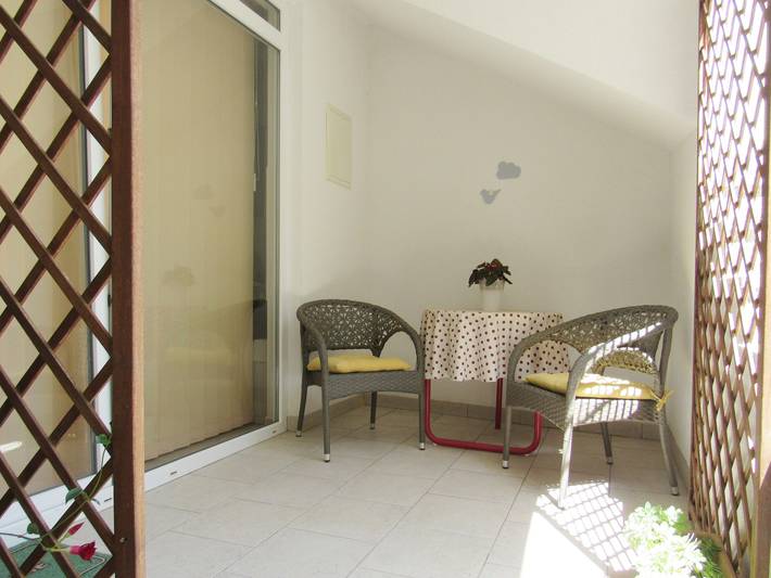 Ferienwohnung für 2 Personen, mit Balkon/Terrasse in Baska Voda