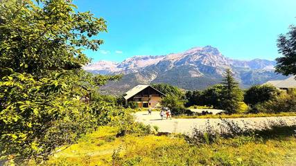 Gîte pour 5 personnes, avec vue et balcon à Puy-Saint-Vincent
