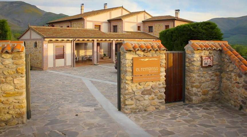 Casa rural para 3 personas, con Terraza además de Jardín y Vistas en Navalonguilla