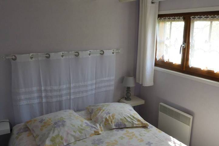 Maison de vacances pour 4 personnes, avec jardin et jacuzzi dans Yonne - 2