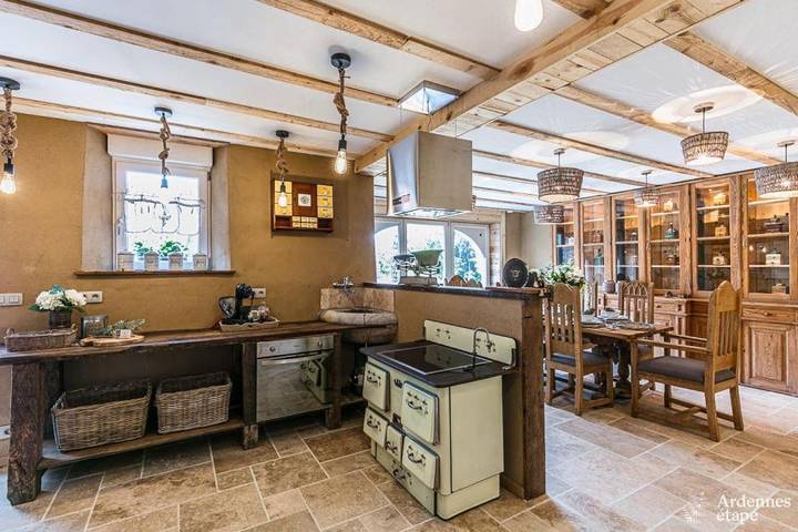 Location de vacances pour 9 personnes, avec piscine et jardin ainsi que vue et sauna à Sprimont - 2