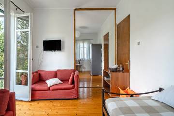 Vacation Rental for 5 Guests in Katouna, Greece, Picture 4